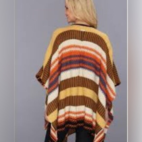 RVCA  Multicolor Poncho. XS - Picture 2 of 8